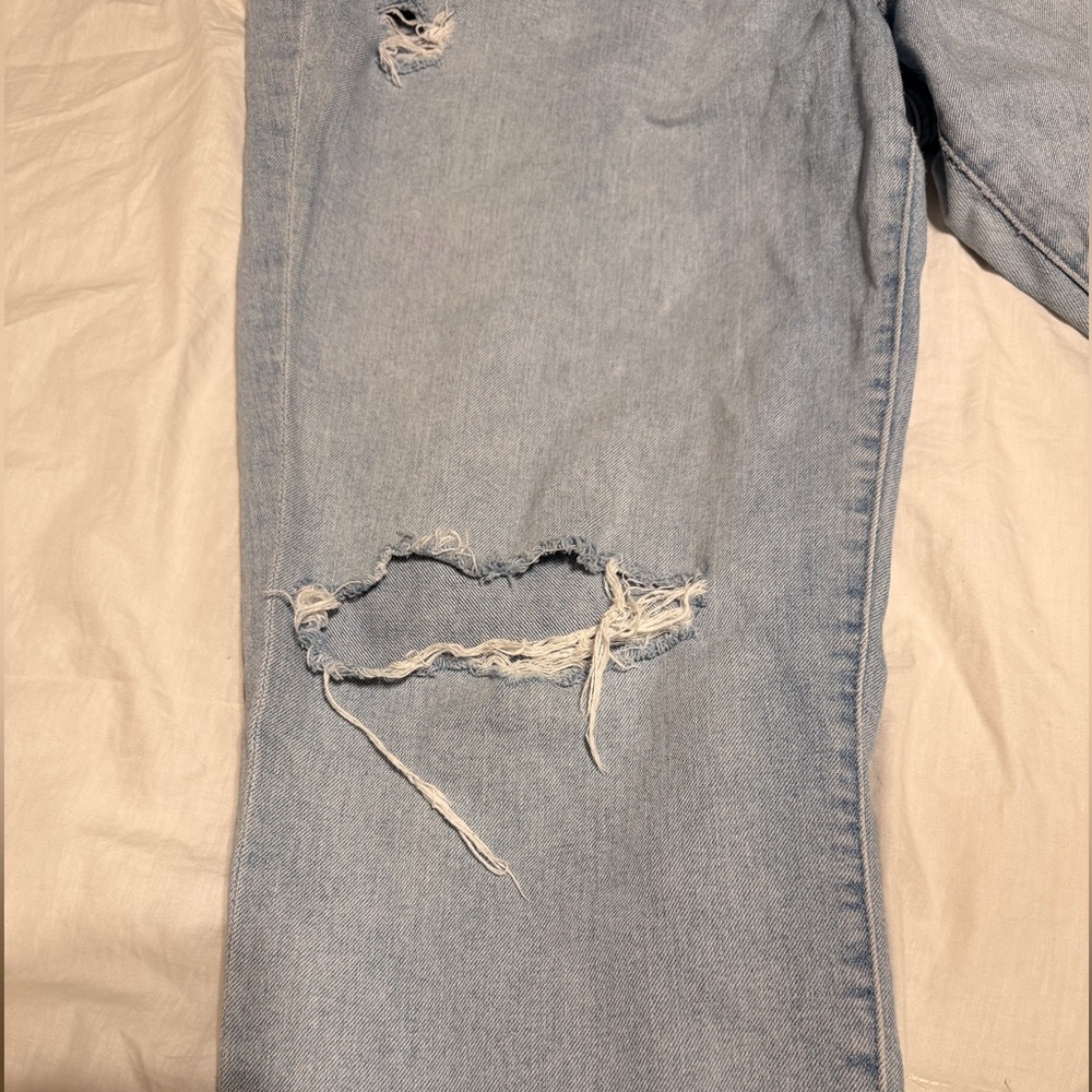 Express High Rise Mom Jeans - Picture 5 of 11